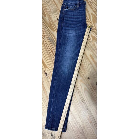 KanCan Dark Wash Super Skinny Jeans Size 5/26 Women’s - Picture 8 of 8